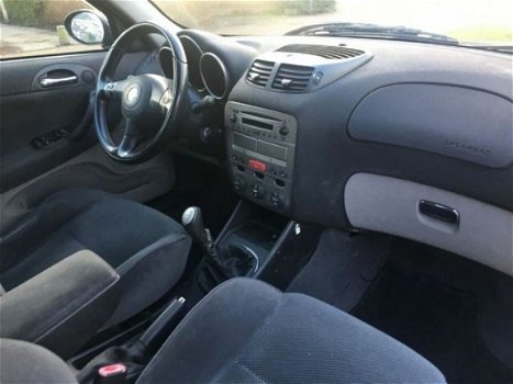 Alfa Romeo 147 - 1.6 T.Spark Meeneem prijs geen apk - 1