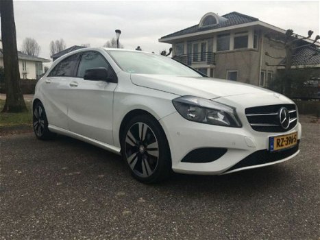 Mercedes-Benz A-klasse - 180 URBAN SPORT - 1