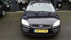 Ford Focus Wagon - 1.6-16V Trend