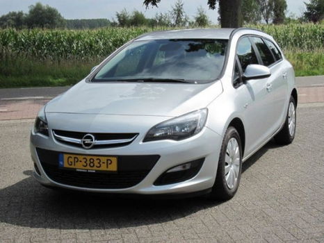 Opel Astra Sports Tourer - 1.4 Turbo Business + - 1