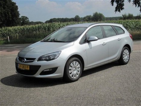 Opel Astra Sports Tourer - 1.4 Turbo Business + - 1