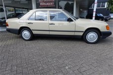 Mercedes-Benz 200-serie - 200 (W124) D nieuwstaat 50904 km