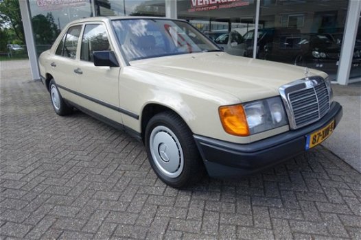 Mercedes-Benz 200-serie - 200 (W124) D nieuwstaat 50904 km - 1