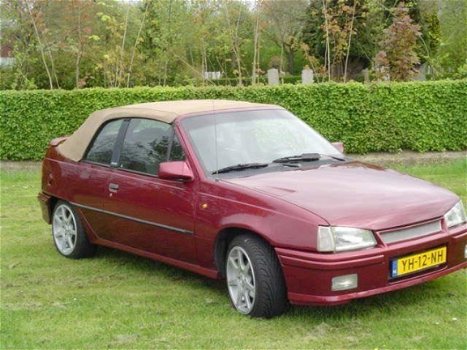 Opel Kadett - 2.0i GSi - 1