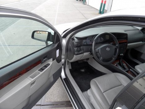 Opel Omega - 2.2i-16V Onyx Edition Nieuwst - 1