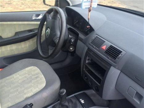 Skoda Fabia Combi - 1.4 Comfort Auto heeft nieuwe Apk - 1