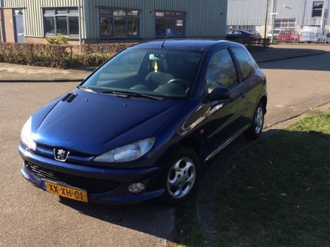 Peugeot 206 - 1.6 XS APK bij aflevering - 1