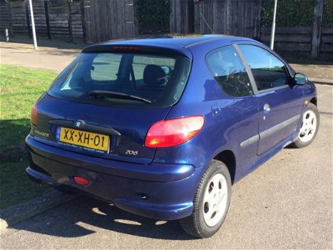 Peugeot 206 - 1.6 XS APK bij aflevering - 1