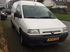 Peugeot Expert - 220C 1.9 Standaard APK bij aflevering