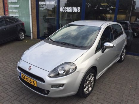 Fiat Punto Evo - 0.9 TwinAir 74KW Lounge, Naviagatie, Climate control, Cruise - 1