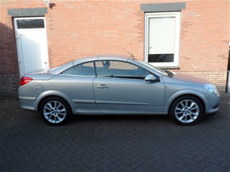 Opel Astra TwinTop - 1.8 16V Cosmo - 1