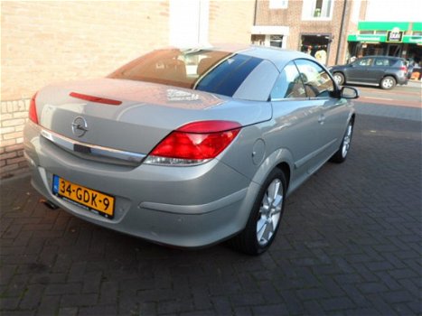 Opel Astra TwinTop - 1.8 16V Cosmo - 1