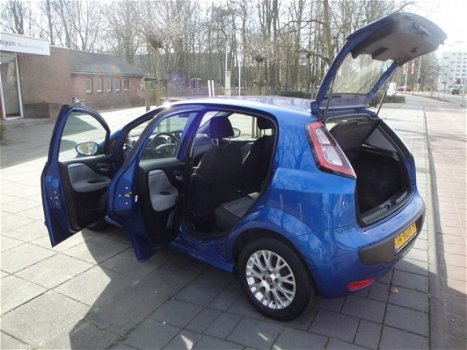 Fiat Punto Evo - 1.3 M-Jet Dynamic met Cl.en Cr.control, Bl.enMe + Nav - 1