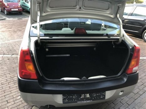 Dacia Logan - 1.4 Lauréate NW APK/DIS VV/SET WINTERBANDEN - 1