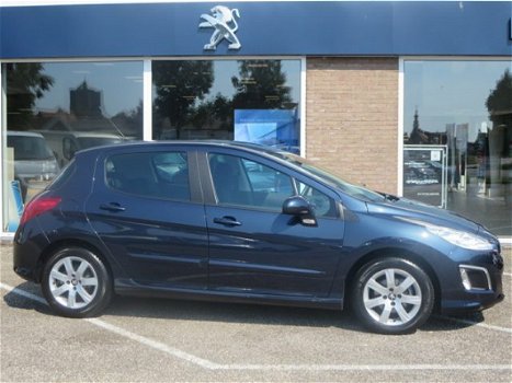 Peugeot 308 - 1.6HDI 112PK BLUE LEASE EXECUTIVE NAVI BLUETOOTH - 1