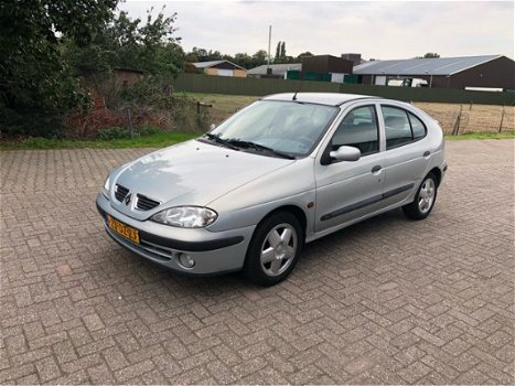 Renault Mégane - Nieuwe apk 1.6-16V RXE - 1