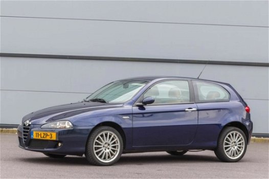 Alfa Romeo 147 - 1.6 T.Spark Veloce Impression Facelift model INRUIL MOGELIJK - 1