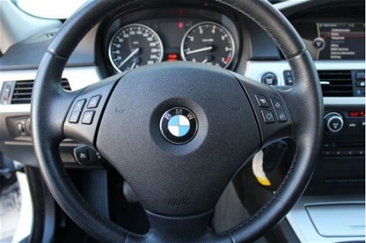 BMW 3-serie Touring - 3-serie 316i Business Line|PDC|Navi|Airco|NAP|TREKHAAK - 1