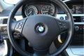 BMW 3-serie Touring - 3-serie 316i Business Line|PDC|Navi|Airco|NAP|TREKHAAK - 1 - Thumbnail