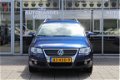 Volkswagen Passat Variant - Passat Variant 2.0 TDI Highline/NAVI/PDC/STOELVERW/TREKHAAK/LEDER/KEYLES - 1 - Thumbnail