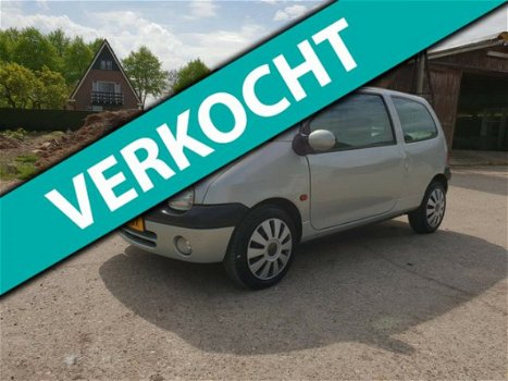 Renault Twingo - 1.2 Privilège Airco ijskoud weinig km Bj 2001 - 1