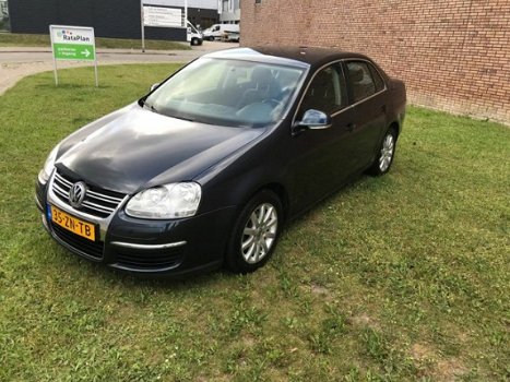 Volkswagen Jetta - 1.4 TSI Comfortline Business VOL LEER - 1