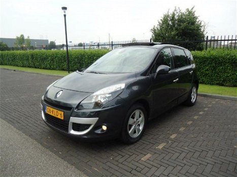 Renault Scénic - Scénic 1.4 TCE Dynamique in SHOWROOMSTAAT - 1