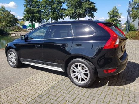 Volvo XC60 - 2.4D FWD Momentum *NAP - 1