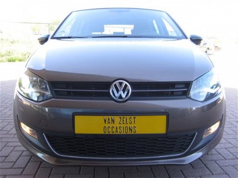 Volkswagen Polo - 1.6 TDI HIGHLINE*AUTOMAAT*NAVIGATIE*CRUISE CONTROL*ELEKTR.CLIMATE CONTROL*LM - 1