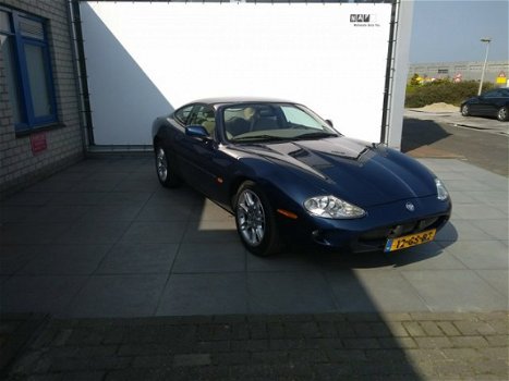 Jaguar XK8 - 4.0 V8 Coupé - 1