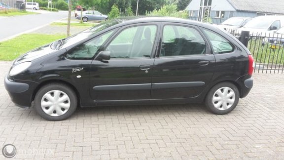 Citroën Xsara Picasso - 1.8i-16V nieuwe apk bij aflevering - 1