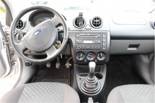 Ford Fiesta - 1.4-16V First Edition NIEUWE APK - 1