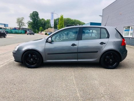 Volkswagen Golf - 1.9 TDI Sportline - 1