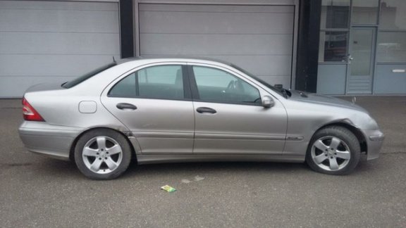 Mercedes-Benz C-klasse - 200 CDI Classic SEDAN - FACELIFT - 1