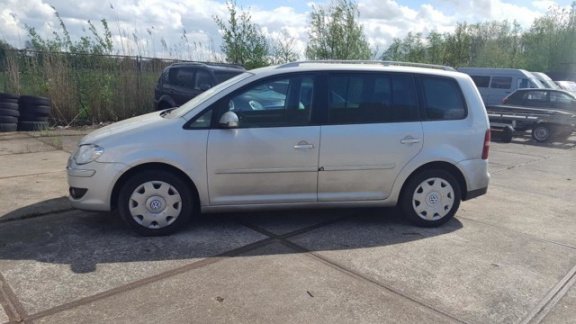 Volkswagen Touran - 1.4 TSI Trendline Business MOTOR PROBLEM - 1