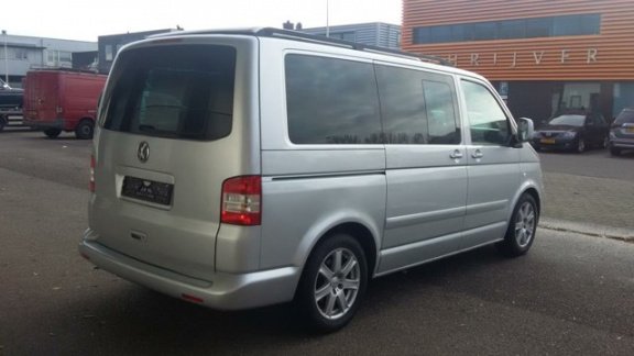 Volkswagen Transporter Multivan - 2.5 TDI Highline - 1