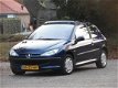 Peugeot 206 - 1.4 XR Nieuwe Apk/Open dak/Nette auto - 1 - Thumbnail