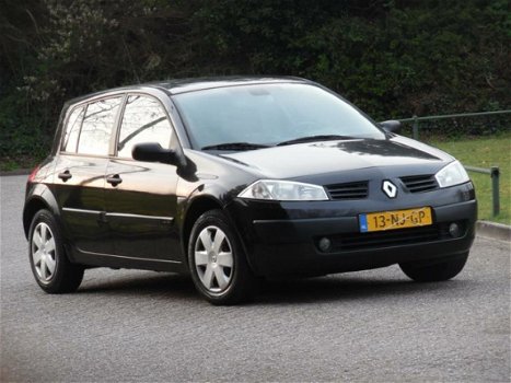 Renault Mégane - 1.4-16V Dynamique Comfort 5DRS/Nieuwe Apk/Nap/Airco - 1