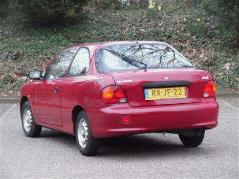 Hyundai Excel - 1.3i LS Stuurbekrachtiging/Nieuwe Apk - 1