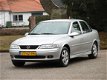 Opel Vectra - 1.8-16V Business Edition 2e Eigenaar/LEER/GAS(G3)/Airco - 1 - Thumbnail