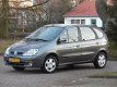 Renault Scénic - 1.6-16V Expression Sport Automaat/2e eigenaar/Nap/Airco/Nieuwe Apk - 1 - Thumbnail