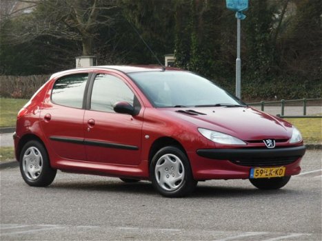 Peugeot 206 - 1.4 X-line 5DRS/Nieuwe Apk/Nap - 1