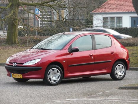 Peugeot 206 - 1.4 X-line 5DRS/Nieuwe Apk/Nap - 1