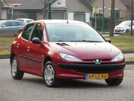 Peugeot 206 - 1.4 X-line 5DRS/Nieuwe Apk/Nap - 1