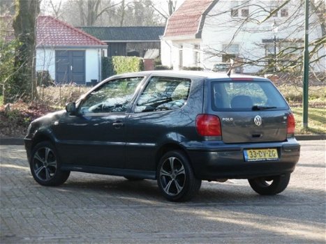 Volkswagen Polo - 1.4-16V Trendline Stuurbekrachtiging/Nieuwe Apk/Nap - 1