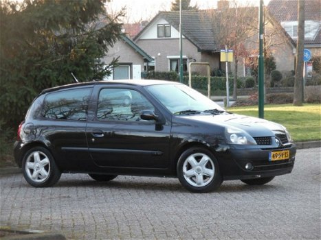 Renault Clio - 1.6-16V Privilège 2e eigenaar/Nieuwe APK/NAP/Airco - 1