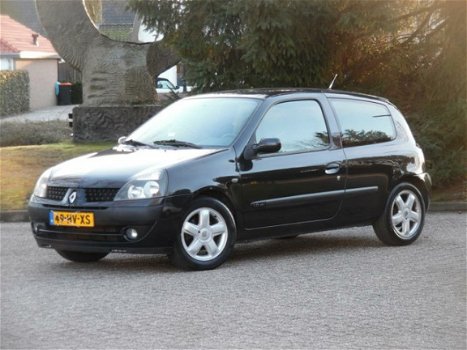 Renault Clio - 1.6-16V Privilège 2e eigenaar/Nieuwe APK/NAP/Airco - 1