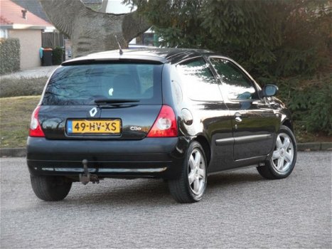 Renault Clio - 1.6-16V Privilège 2e eigenaar/Nieuwe APK/NAP/Airco - 1