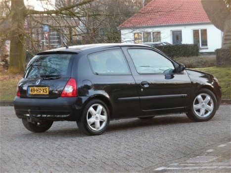 Renault Clio - 1.6-16V Privilège 2e eigenaar/Nieuwe APK/NAP/Airco - 1