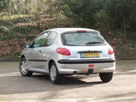 Peugeot 206 - 1.4 XT 2e eigenaar/Nap/Apk 96 59 km - 1